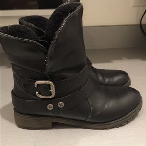 Black zip Naturalizer Boots